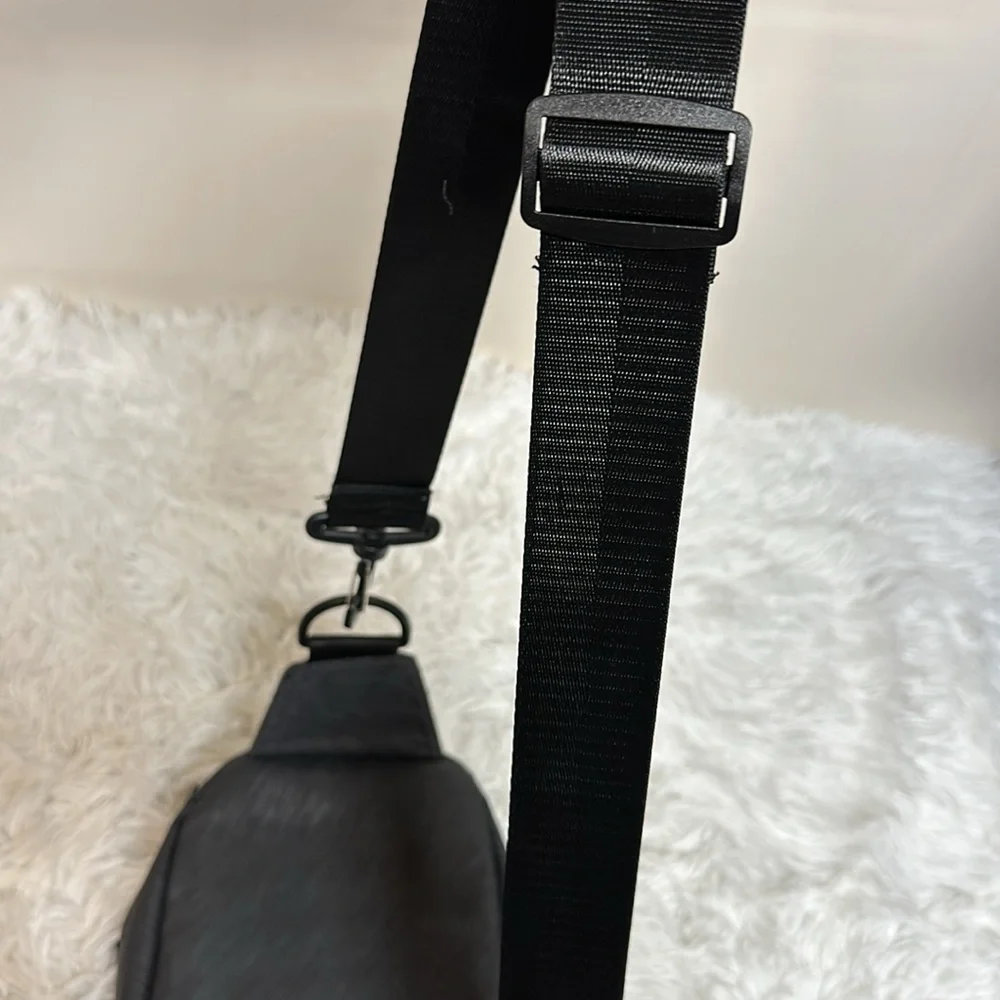Beat Sling Bag Excellent Condition